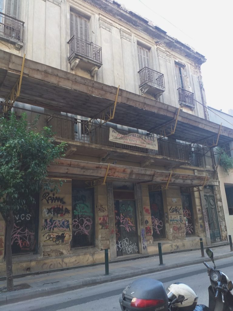Building For sale Piraeus 570381