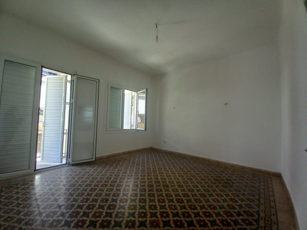Apartment For Sale in Keratsini 944593